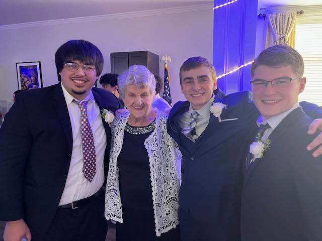 senior prom image